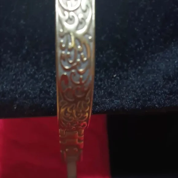 Vintage Anne Klein Watch - Picture 3 of 6